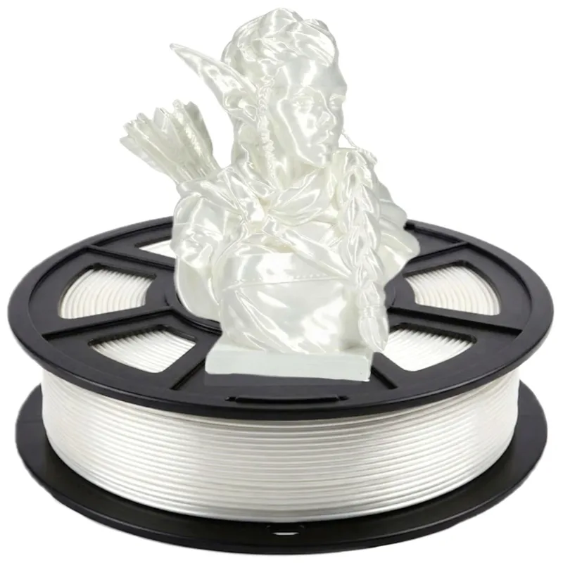Filamento Silk PLA, 1,75 mm, 250 g. Questo filamento PLA per stampanti 3D è progettato per una stampa veloce, con basso rischiamo e senza intasamenti.